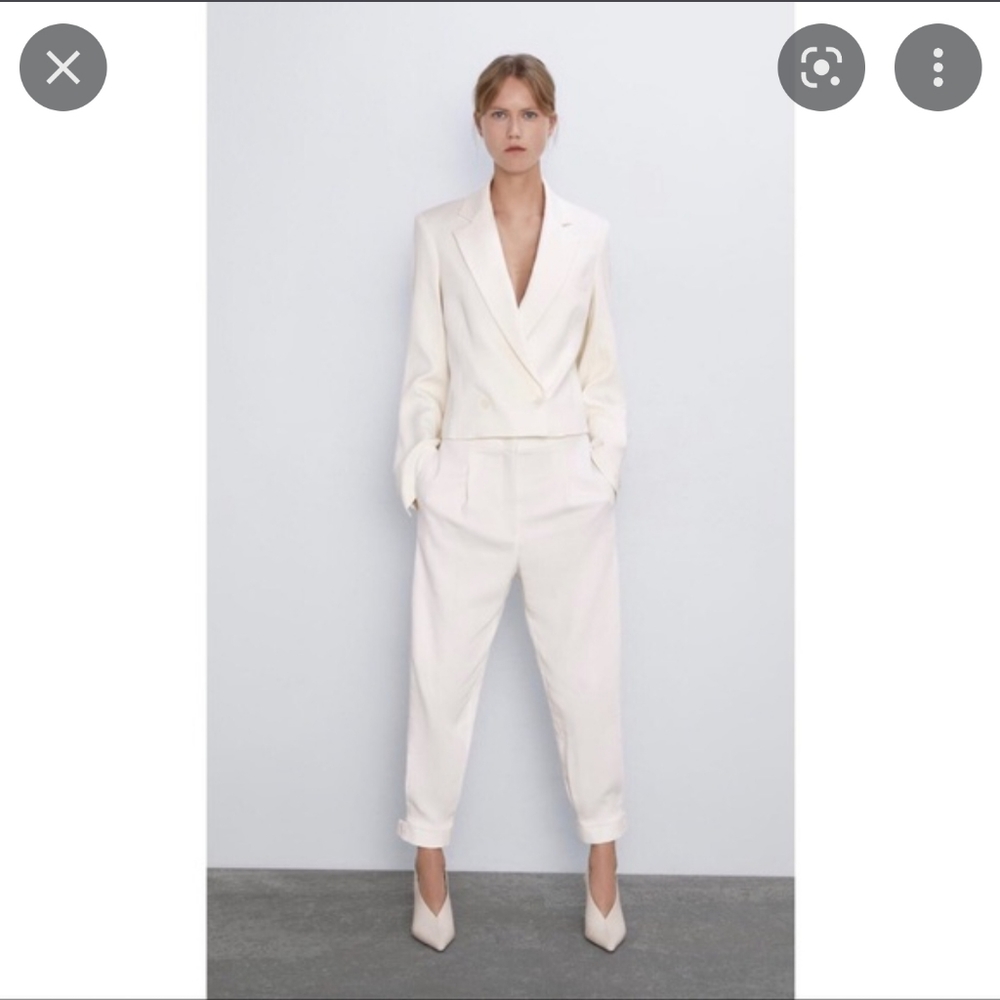 Zara White Cuffed Hem Pants Darts Medium